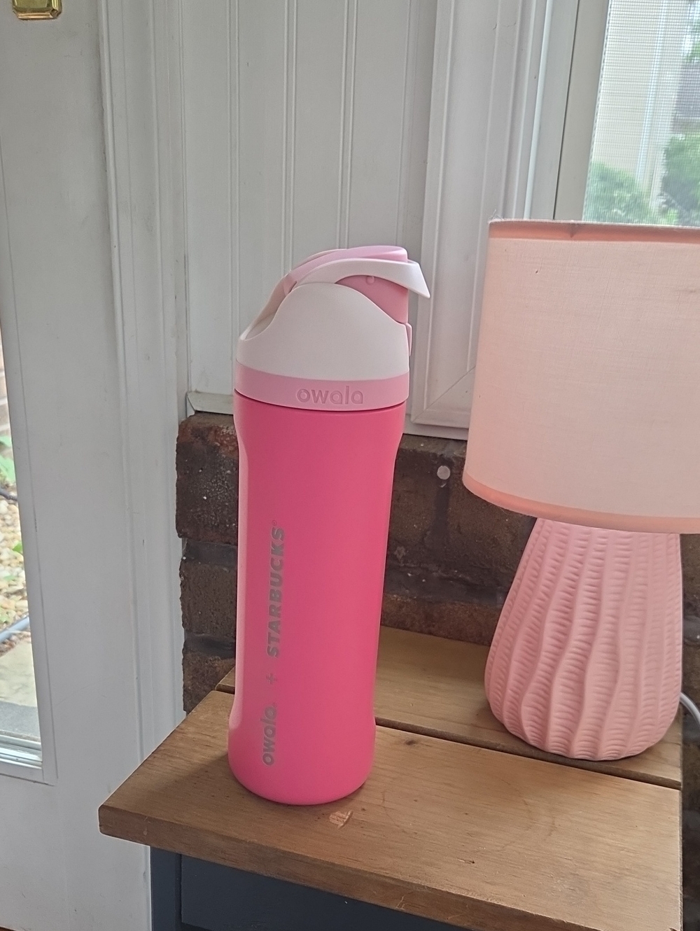 Owala Starbucks 24 Ounce Pink Water Bottle